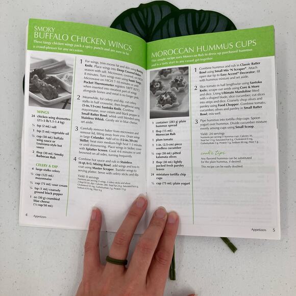 The Pampered Chef Season's Best 2009 Spring Recipe Collection Paperback Cookbook - Picture 6 of 8